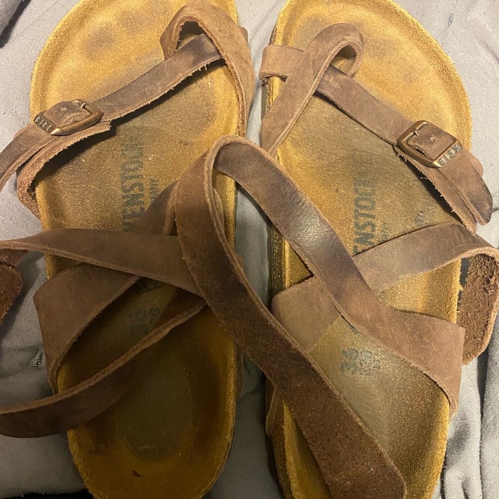 Women’s size 36 Yara  Birkenstock’s